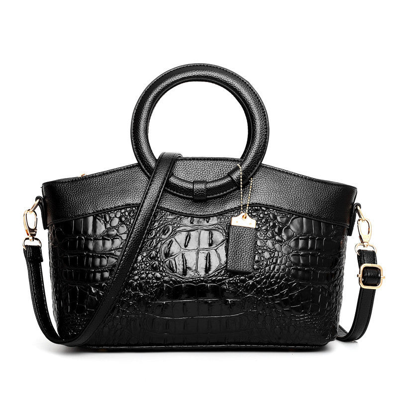 black-luxury-handbags-for-moms