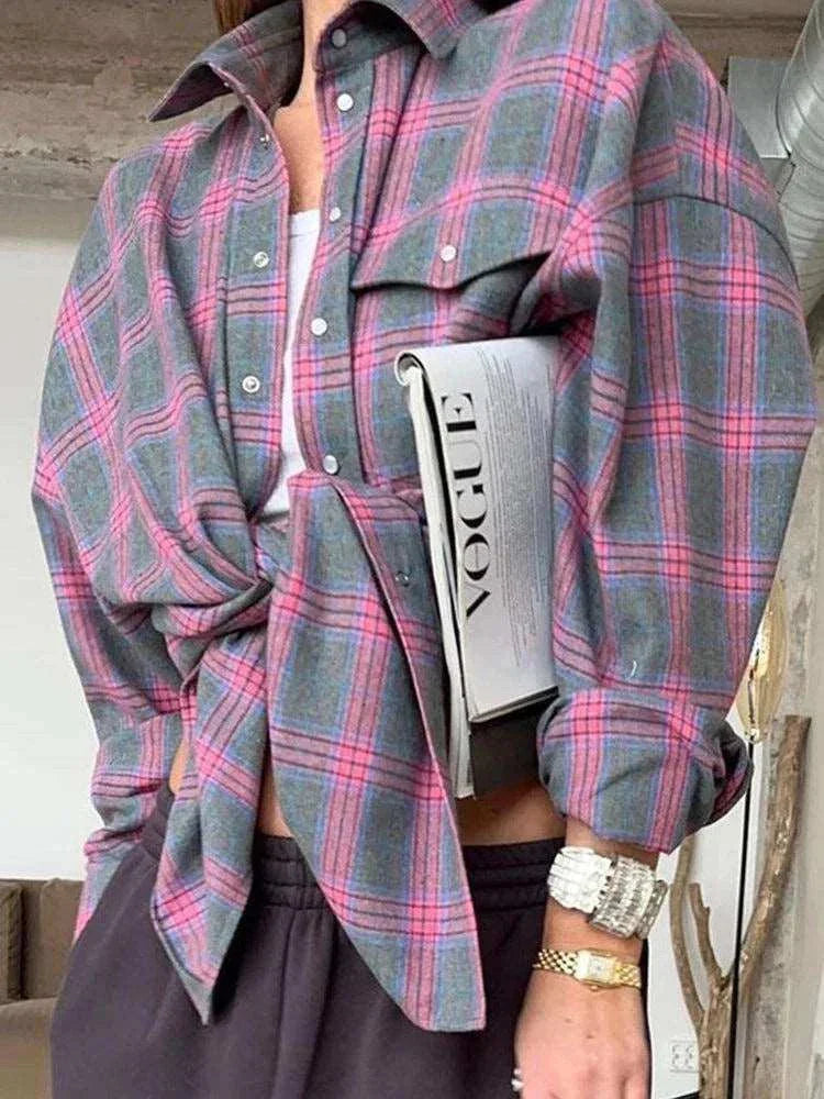 Autumn Winter women oversized plaid vintage long sleeve loose fit shirt.