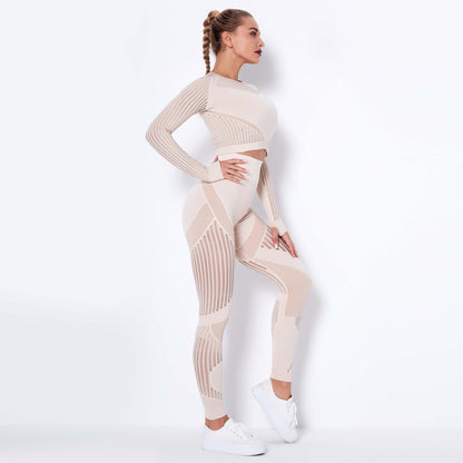 Seamless Knitted Absorbent Yoga Long-Sleeved Suit - Plush Fashions Shop 