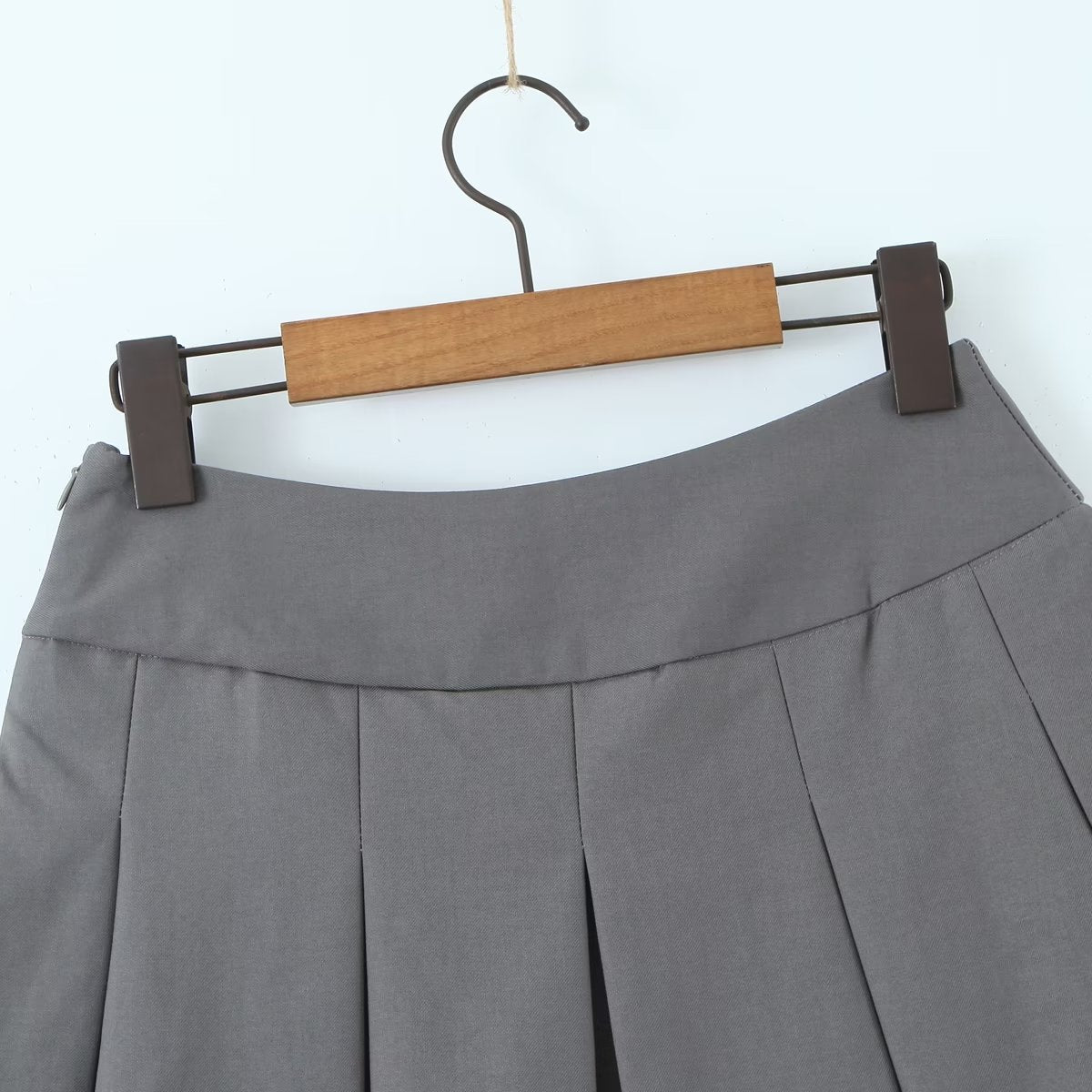Women's Hot Girl Style V-shaped Waist Pleated Skirt - Plush Fashions Shop 